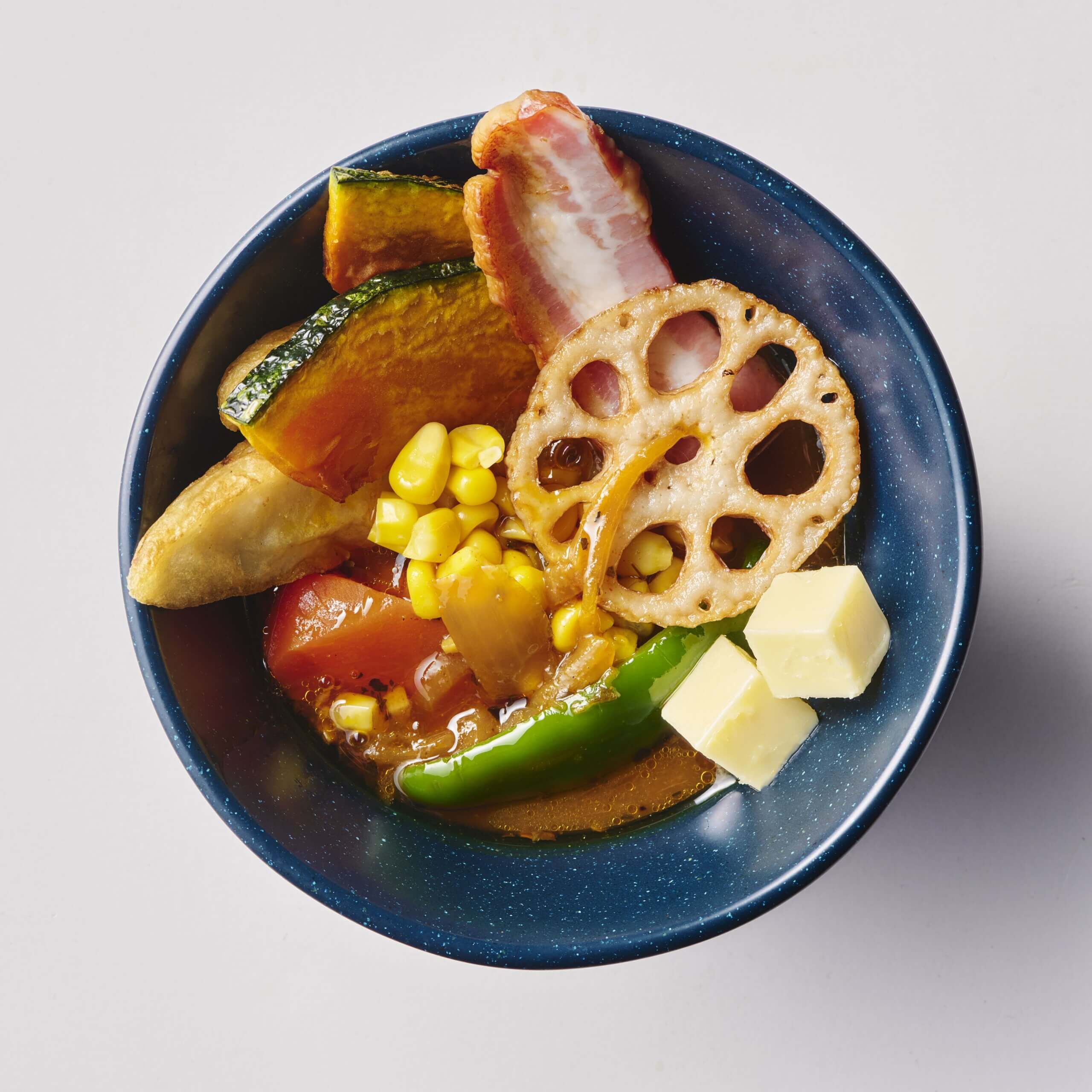 hacheの食べ方を知り尽くしたレストランスタッフおすすめ<br>
『バターコーンスープカレー』