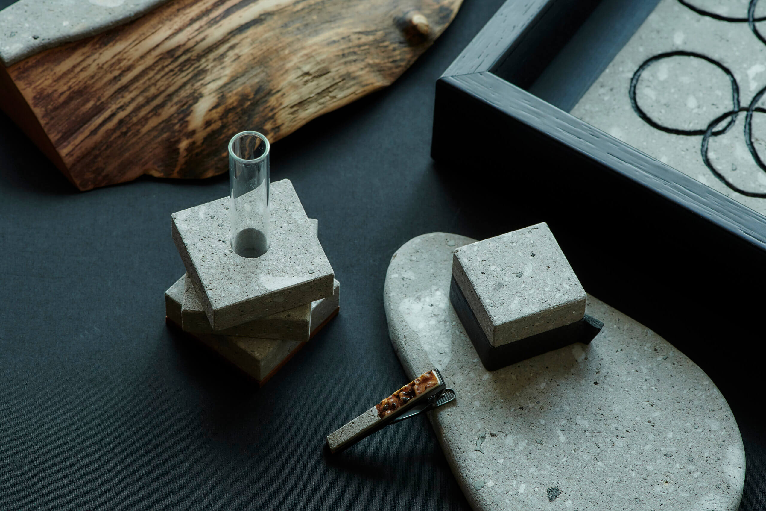 軟石粉　：　Liaison