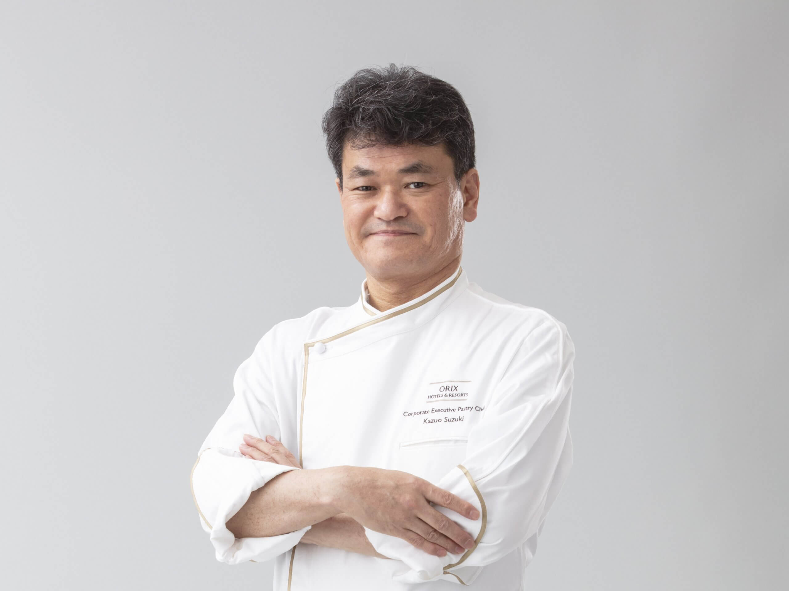 ORIX HOTELS & RESORTS<br/>
コーポレートエグゼクティブペストリーシェフ 鈴木 一夫