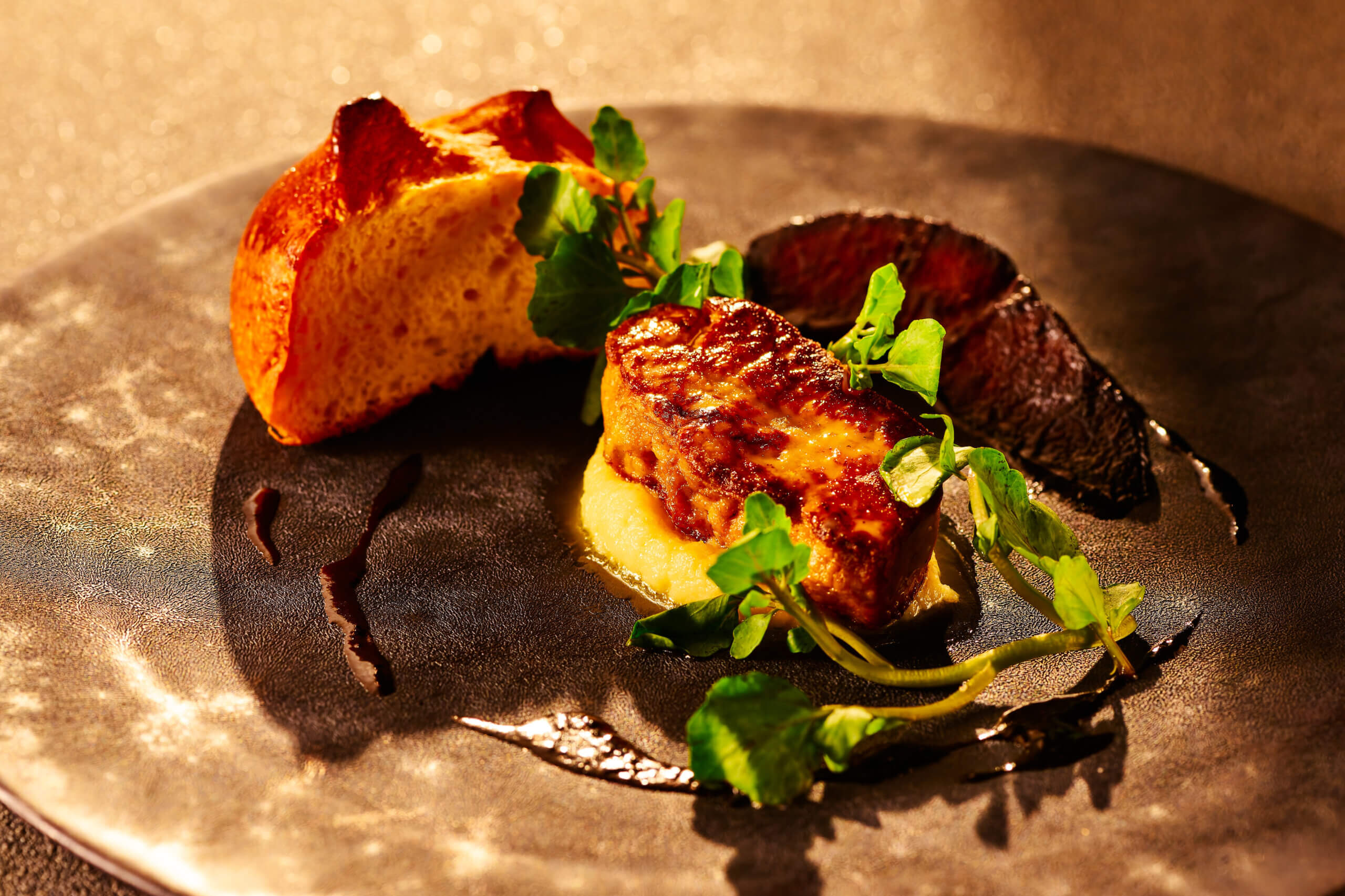 フォアグラのポワレ 洋梨のキャラメリゼ