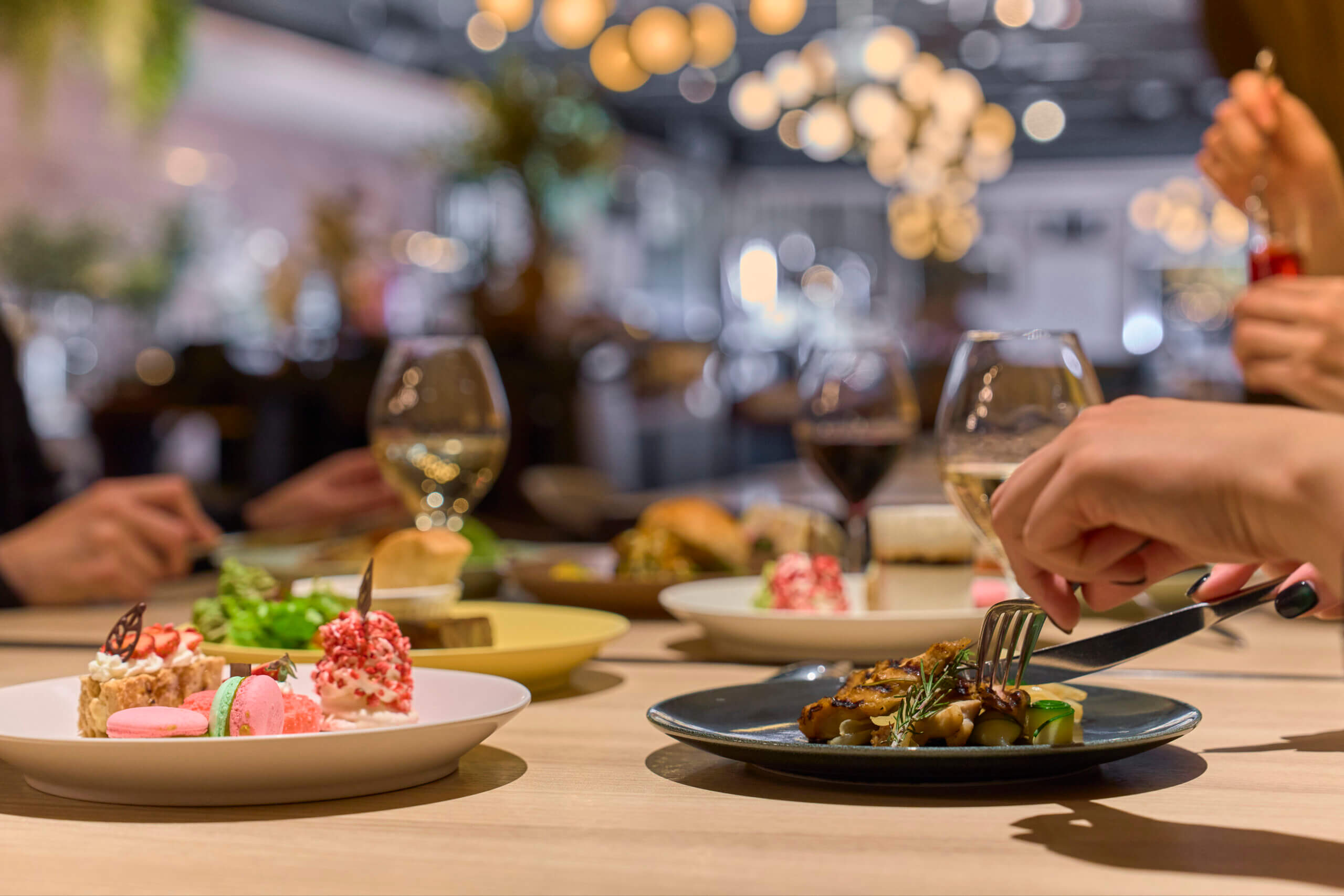 この日のために仕込んだ料理たちをコースのように楽しんで
