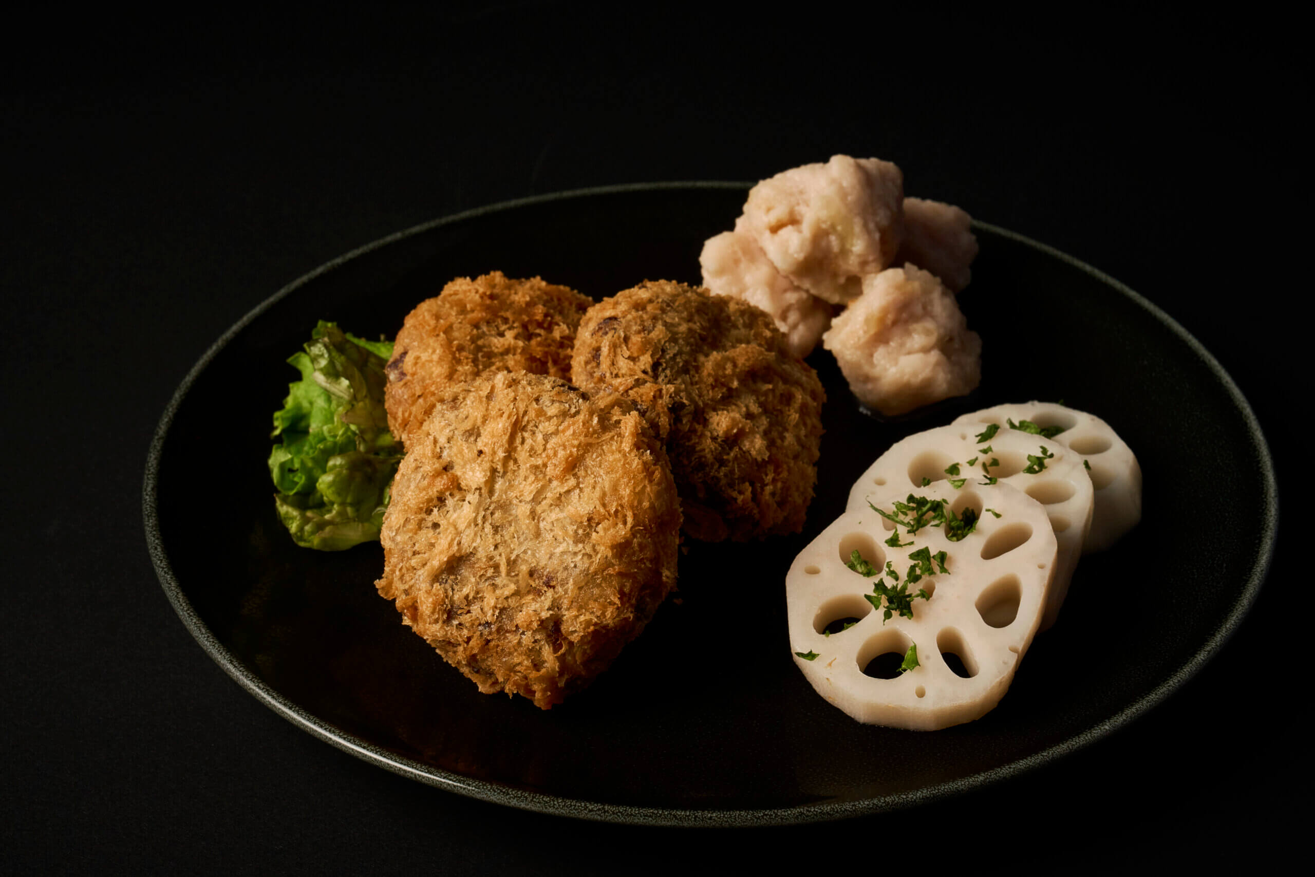 〈縁起を込めた食材たち〉